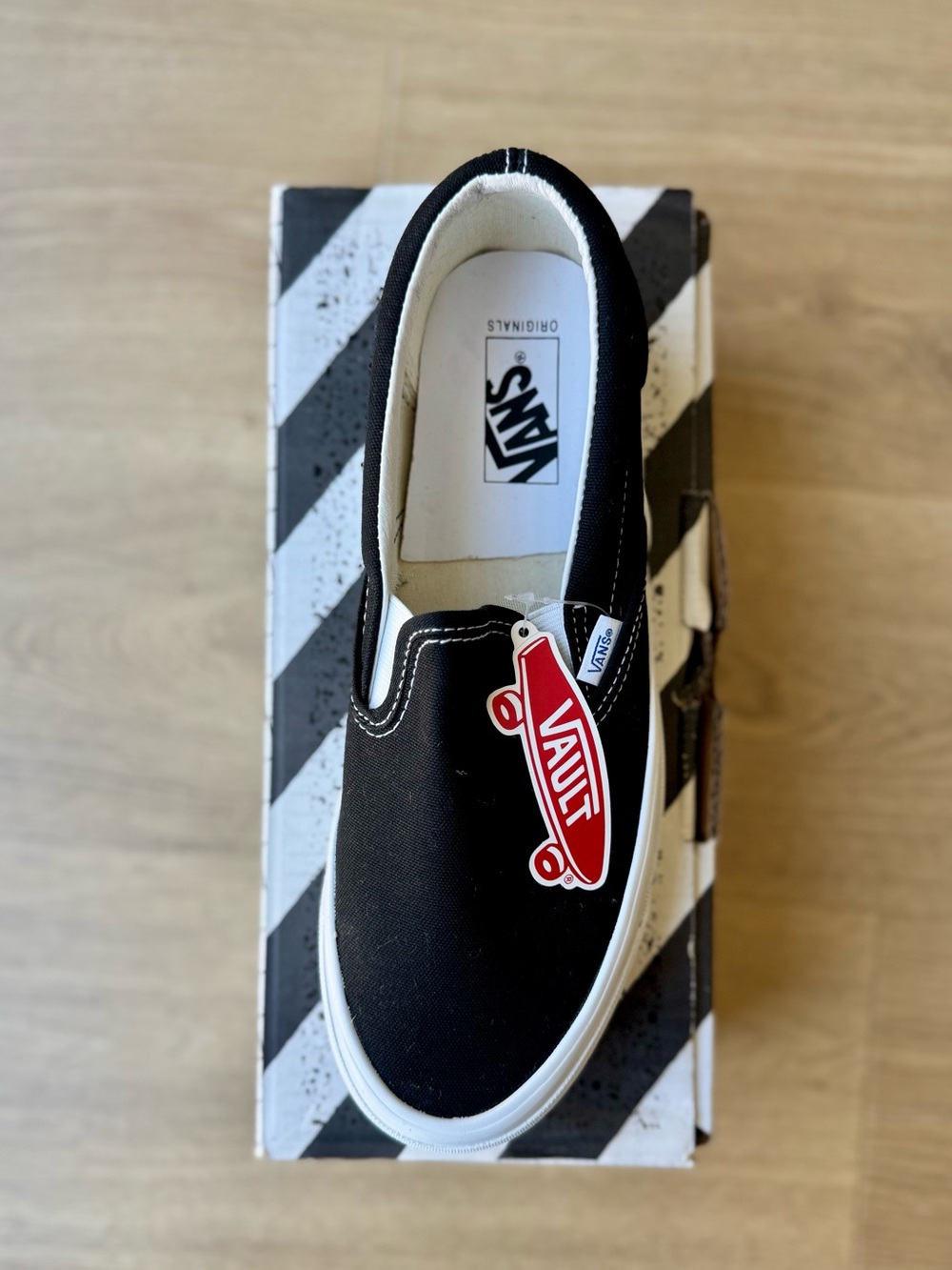 Vans Vault OG slip on NWT